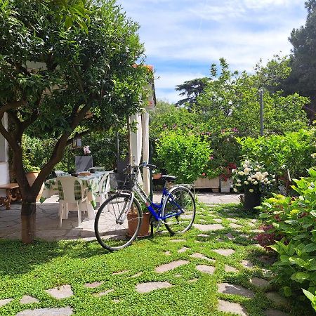 Comodo Con Giardino E Patio Sanremo Exterior foto