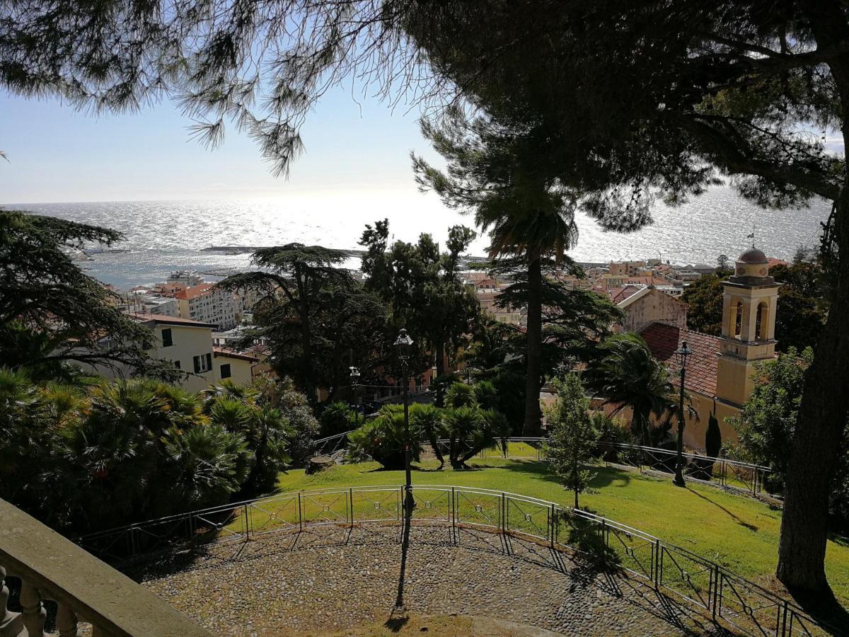 Comodo Con Giardino E Patio Sanremo Exterior foto